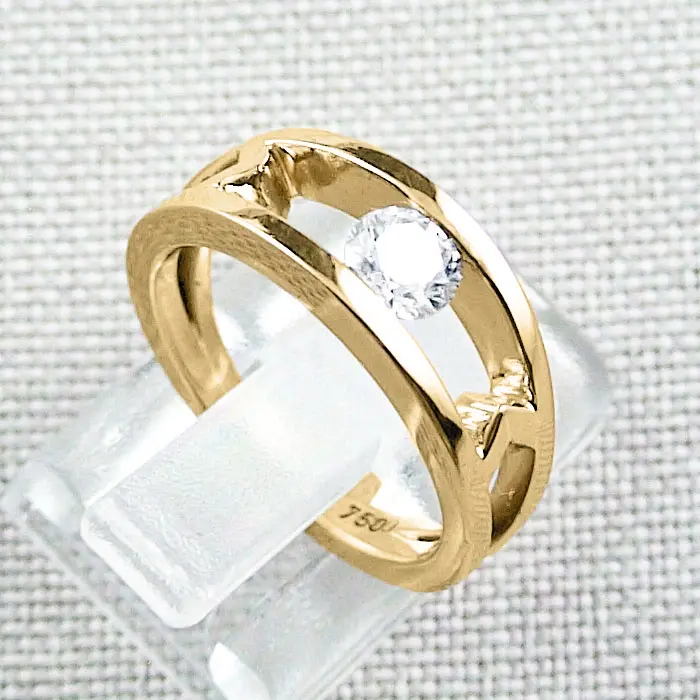 Konfigurator - Verlobungsring aus Gold mit echtem Diamant