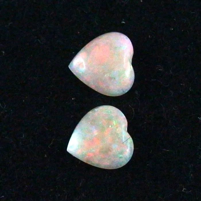 Herzform White Opal Pärchen aus Coober Pedy 1,01 ct. + 0,71 ct.