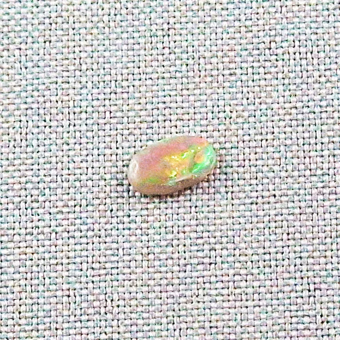 0,81 ct Black Crystal Opal Multicolor Vollopal Lightning Ridge Australien