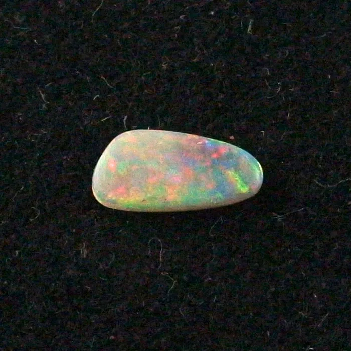 Black Crystal Opal 0,88 ct Multicolor Vollopal