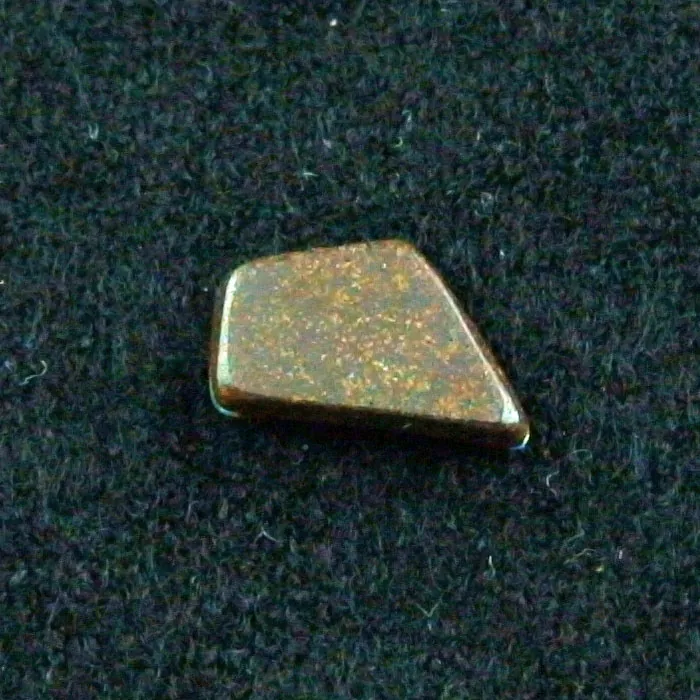 strahlender 1,68 ct Boulder Opal, hochwertiger Edelstein