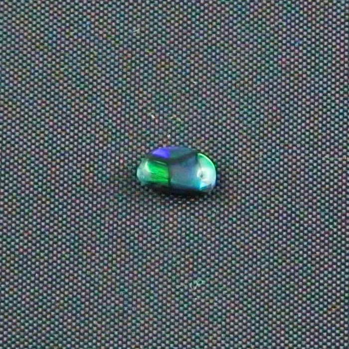 Black Opal 0,29 ct Multicolor blau türkis grün Fancy Schliff