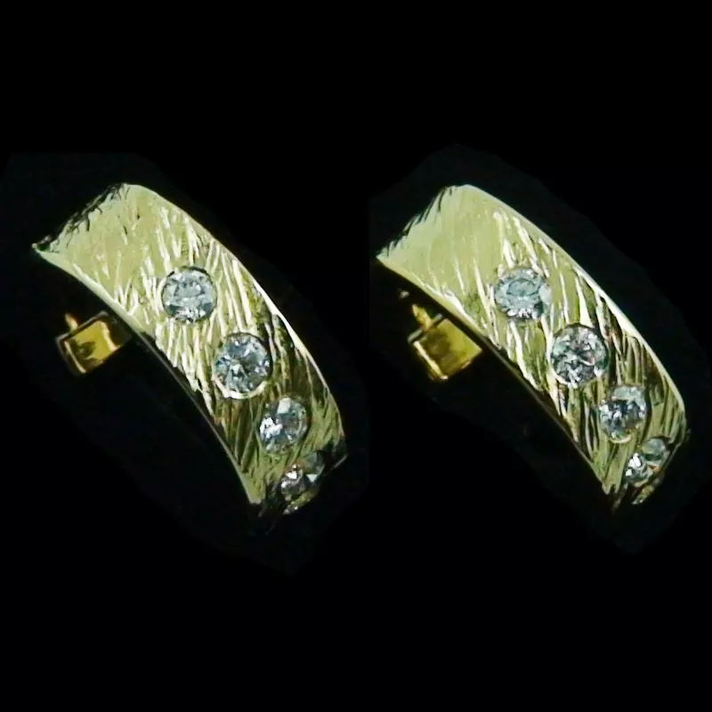 Ohrringe Gold Creolen mit 5 Diamanten zus. 0,25 ct