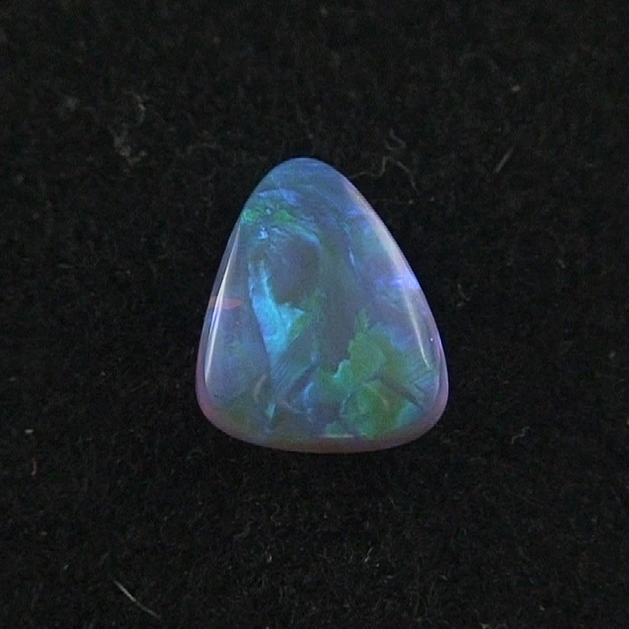 Black Crystal Opal 1,64 ct. - 10,04 x 8,20 x 3,49 mm Blau Grün Türkis
