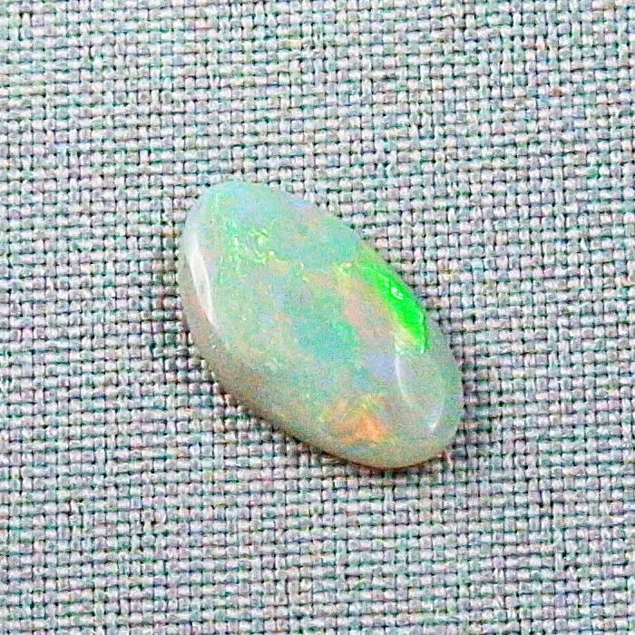 Grüner White Opal 4,95 ct Opalstein Edelstein