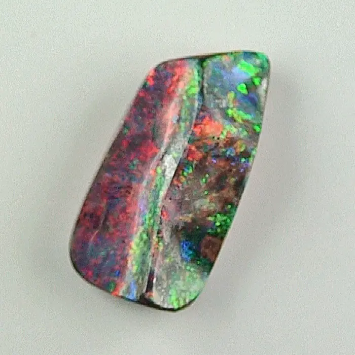 Black Boulder Opal 17,42 ct Brillantes Multicolor Investment Edelstein