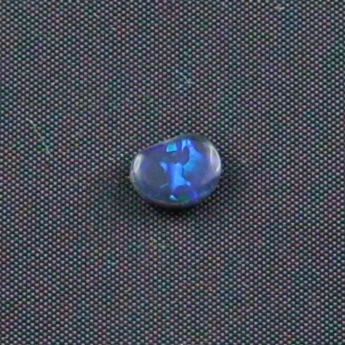 Black Opal 0,69 ct Blauer Lightning Ridge Opal Fancy 7,24 x 5,83 x 2,61 mm