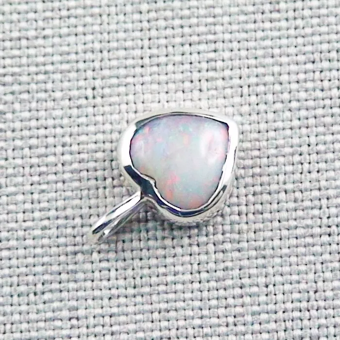 Herz-Opalanhänger 0,81 ct White Opal mit 925er Silberkette