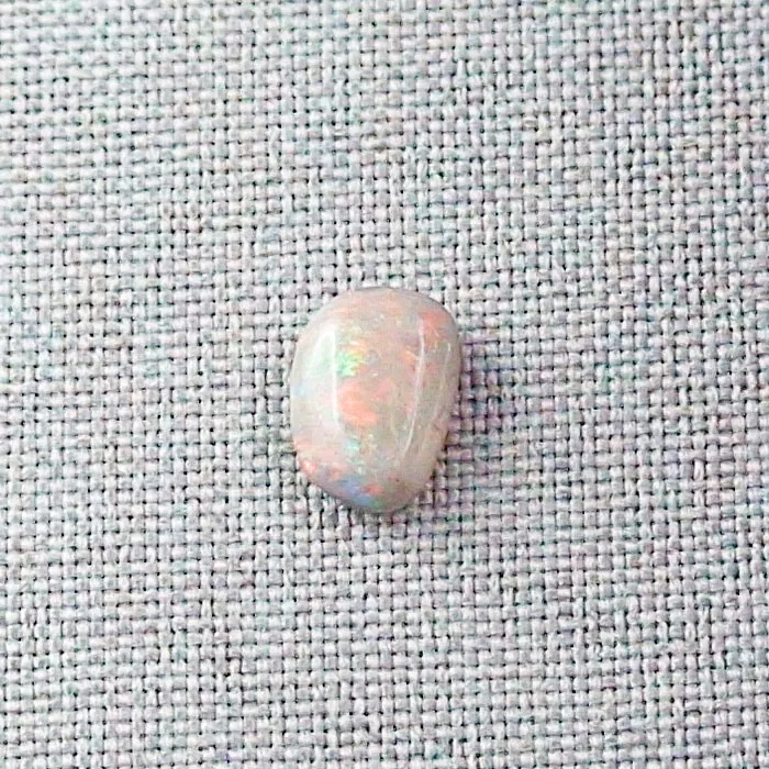 2,11 ct White Opal Multicolor Edelstein als Ringstein
