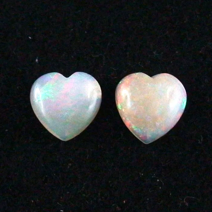 Herzform White Opal Pärchen aus Coober Pedy 1,13 ct. + 1,14 ct.