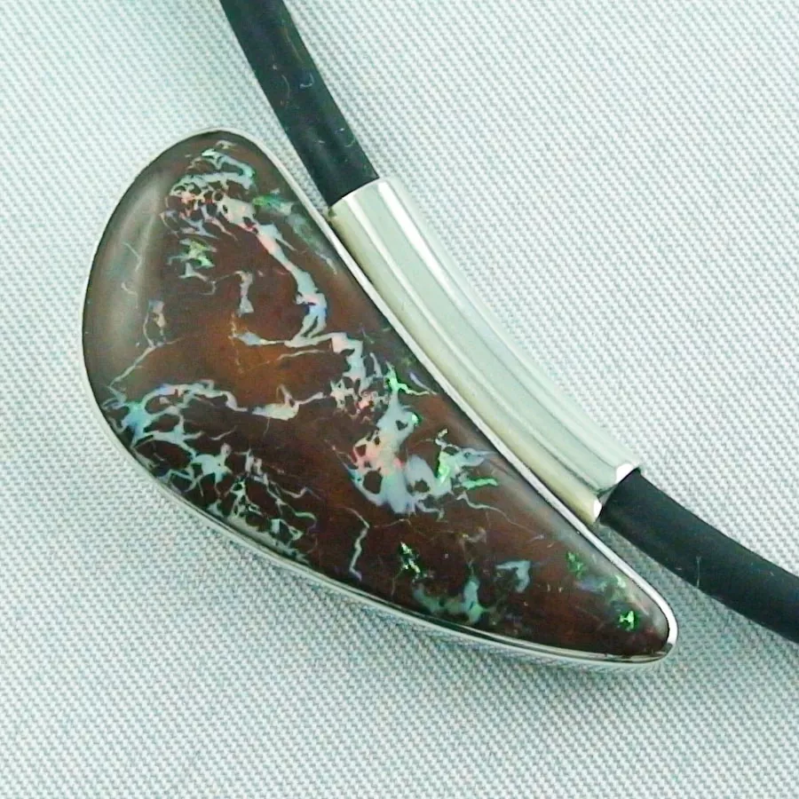 Silberanhänger mit Boulder Matrix Opal und Kette