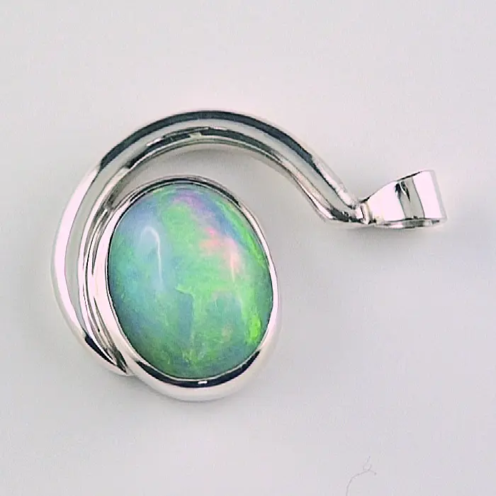 Opal Silberanhänger mit 3,19 ct Opalstein & Silberkette