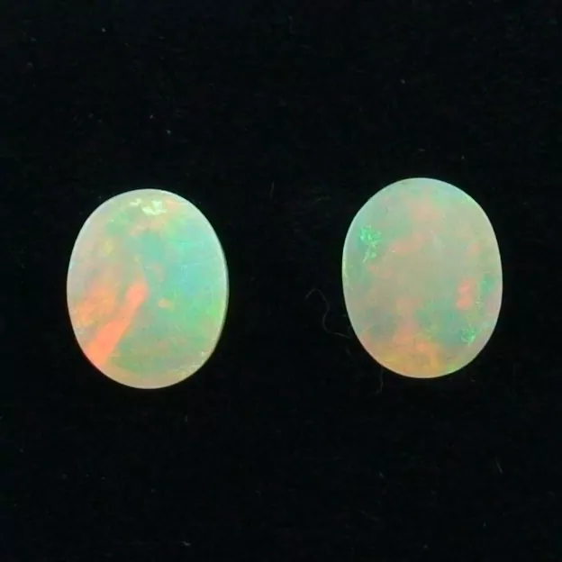 2,08 u. 2,11 ct Welo Opal Set Multicolor Opale