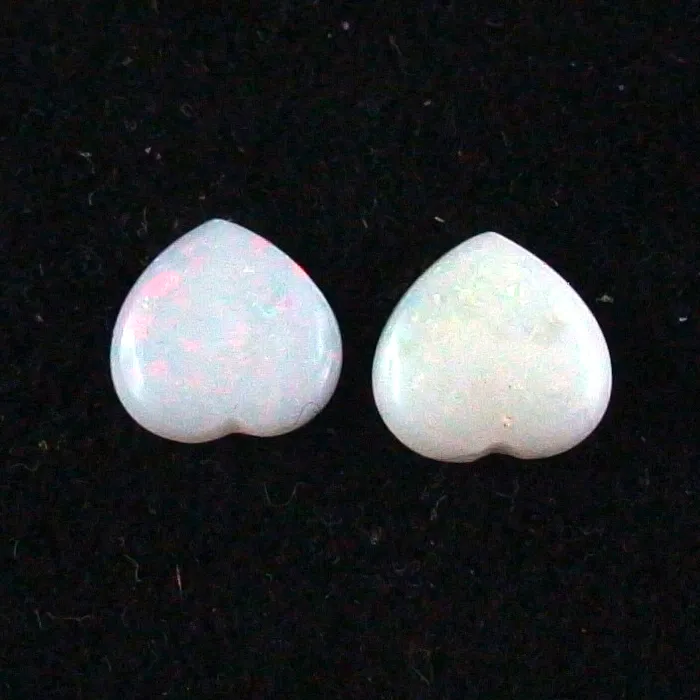 Herzform White Opal Pärchen aus Coober Pedy 1,02 ct. + 0,78 ct.