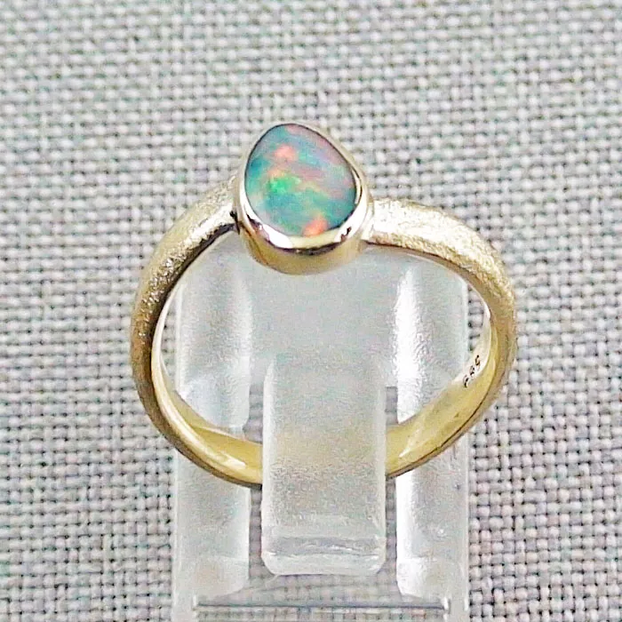 Weiß-Opal-Ring bzw. 585er Goldring 14k mit Multicolor 0,75 ct White Opal
