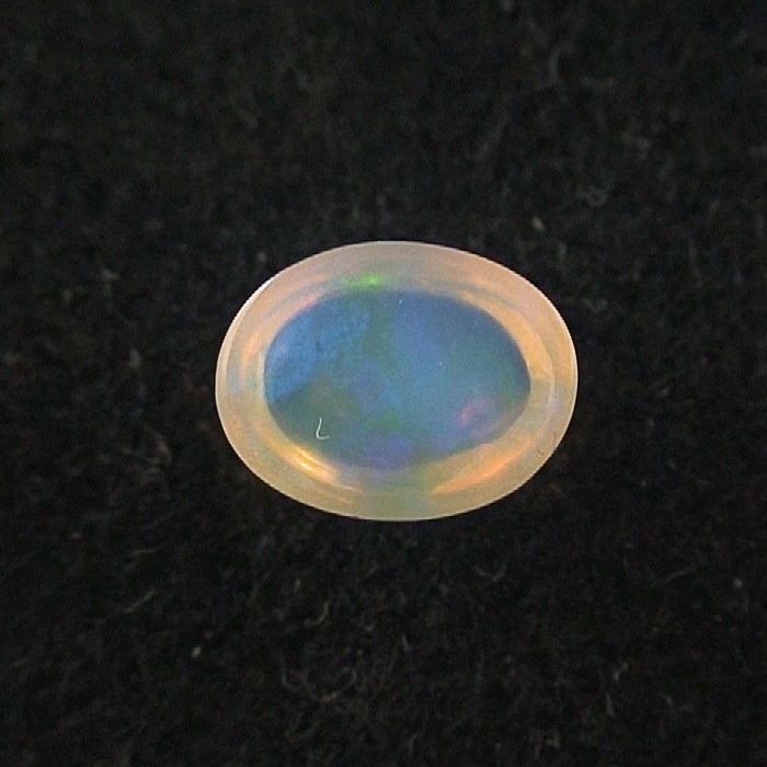 Blauer Welo Opal 1,68 ct aus Afrika