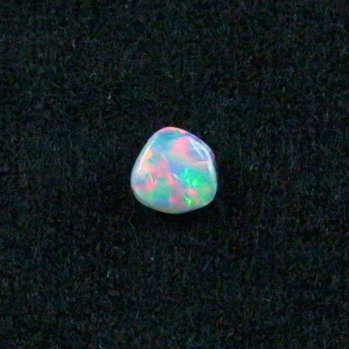 hochwertiger Schmuckstein 0,84 ct Edelstein, Boulder Opal