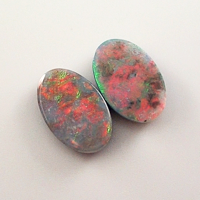 2,61 ct. Semi Black Opal Pärchen aus Allan Rise - Coober Pedy - Multicolor Opalsteine