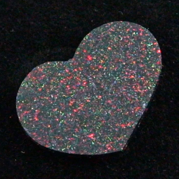 Großer 8,63 ct Koroit Boulder Opal 24,01 x 18,15 x 3,27 mm Herzform
