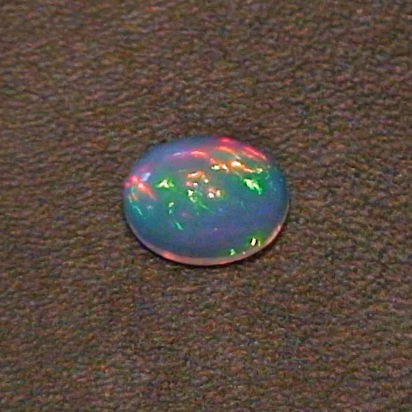 1,61 ct Multicolor Welo Opal Schmuckstein Edelstein