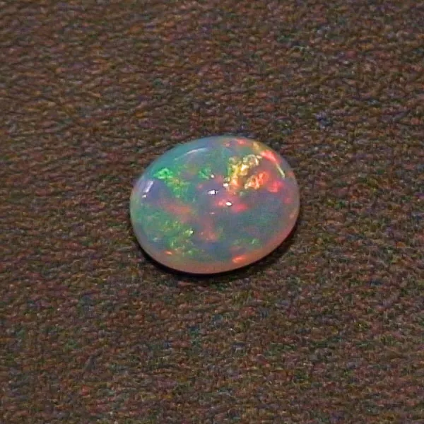 Welo Opal 1,69 ct Edelstein - leuchtender Schmuckstein