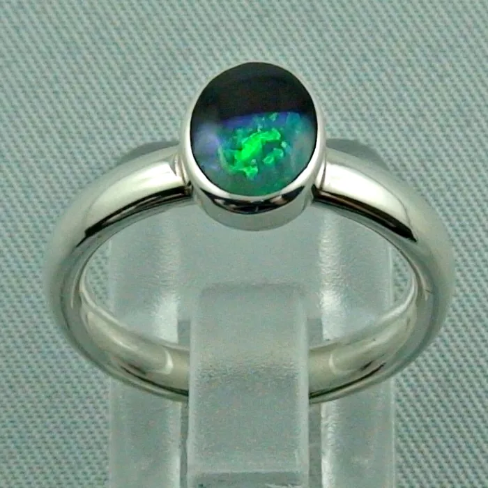 Massiver Silberring mit Black Crystal Opal 0,50 ct Opalring