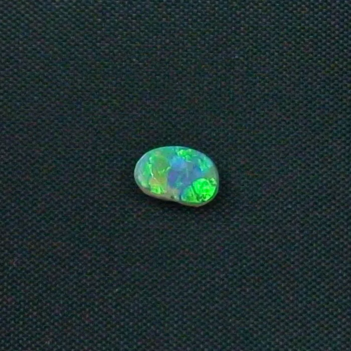 Blau Grüner Black Crystal Opal 0,35 ct Lightning Ridge