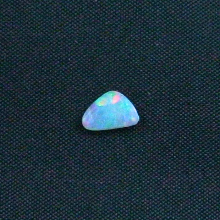 0.36 ct White Opal Blauer Multicolor Edelstein Schmuckstein